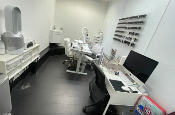 J Anthony Salon & Suits